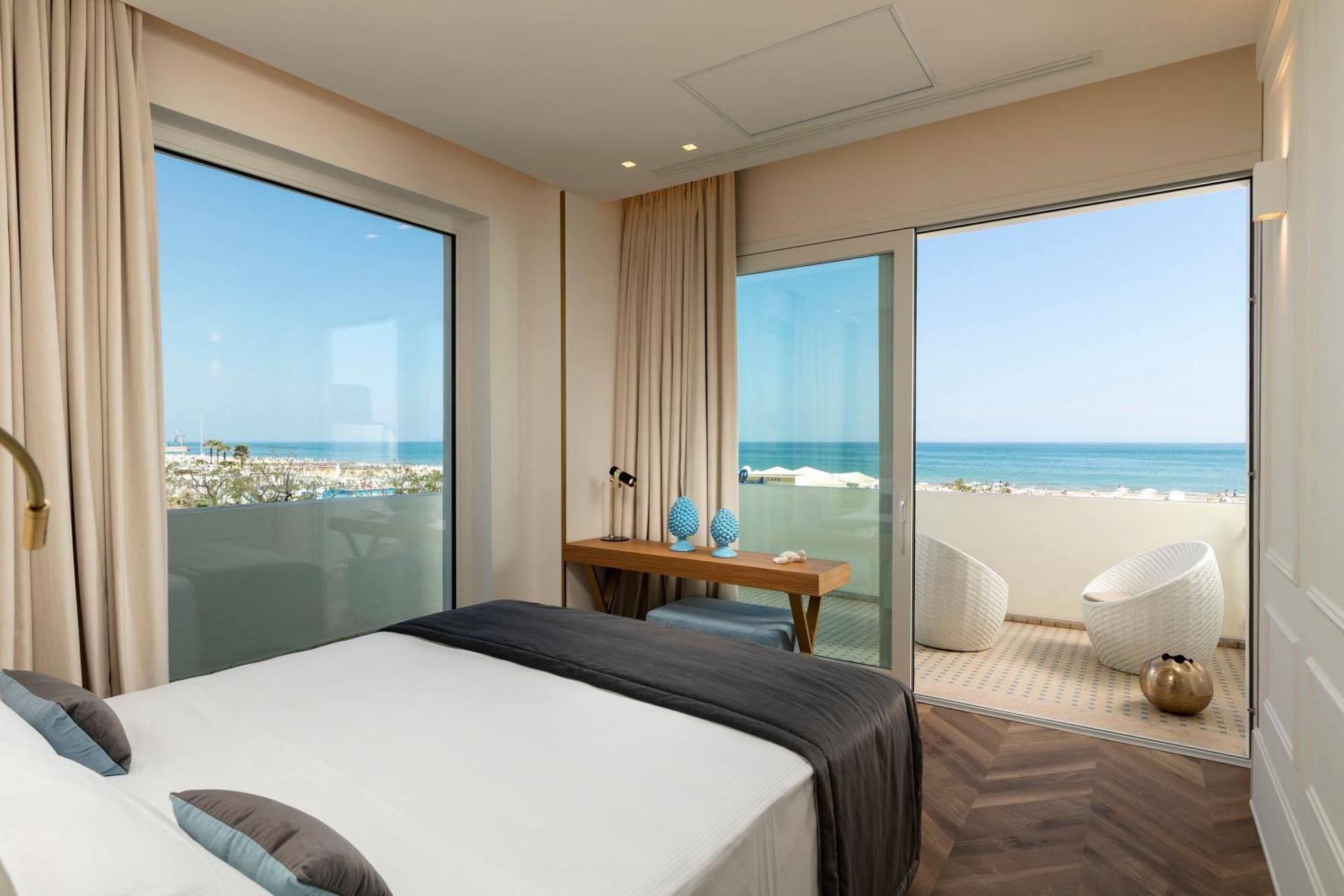 Hotel Abner'S Riccione Exterior photo